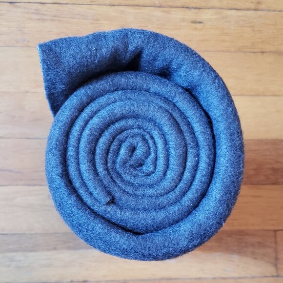 IKEA Polarvide Blanket Gray Scalloped Edge Fleece Throw 51"x 67" - Picture 3 of 4